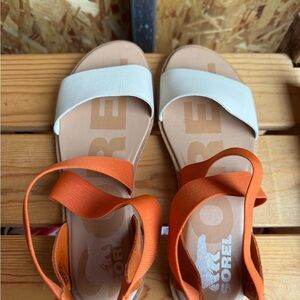 Sorel Women's Cream and Orange Sandals